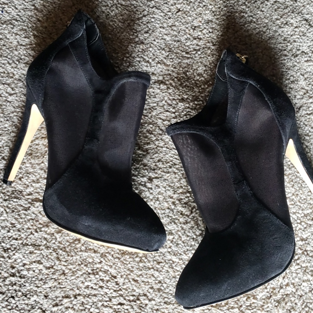 Guess Heeled Booties